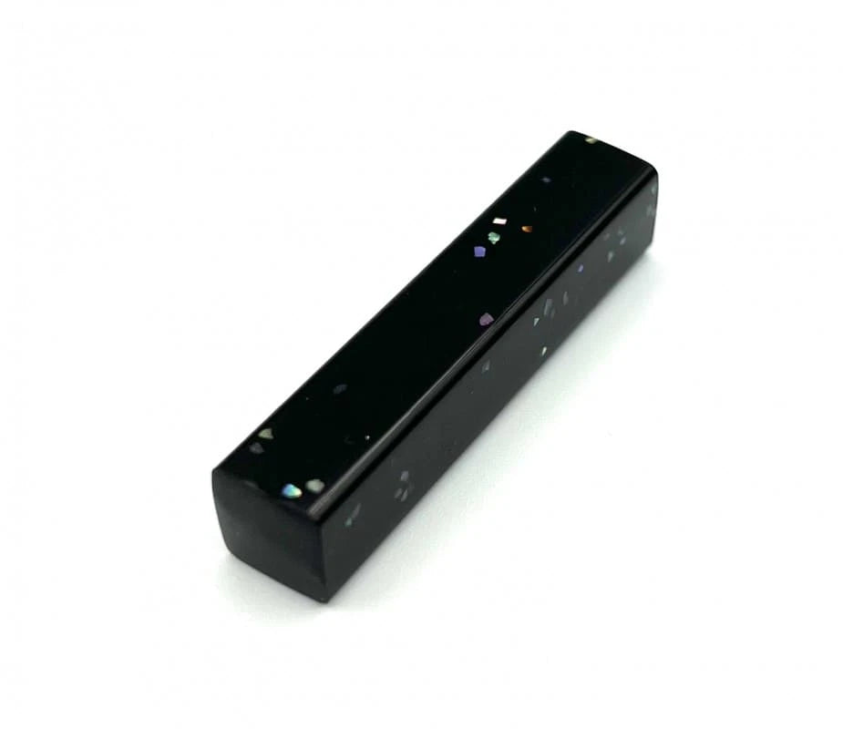 Echizen Lacquerware Scattered Black Shell Chopstick Rest