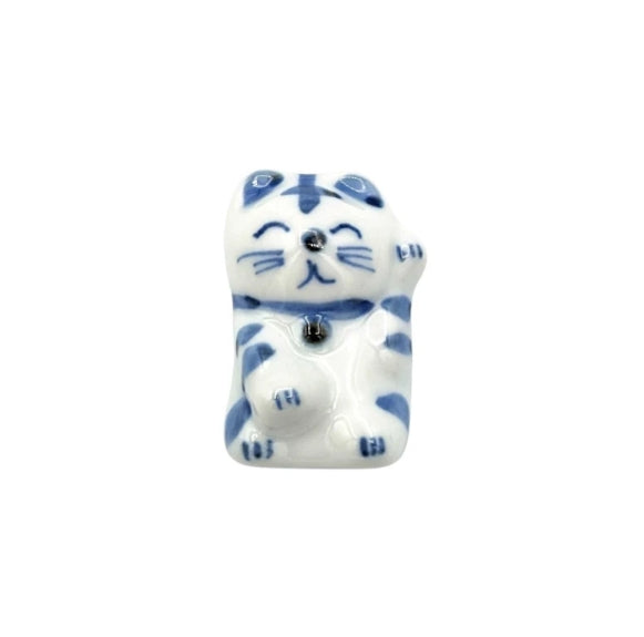 Hasami Ware Chopstick Rest – Maneki-neko (beckoning cat)
