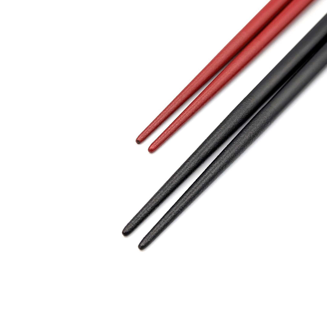 Yakumo Lacquerware Scattered Cherry Blossom Chopsticks(Engravable)