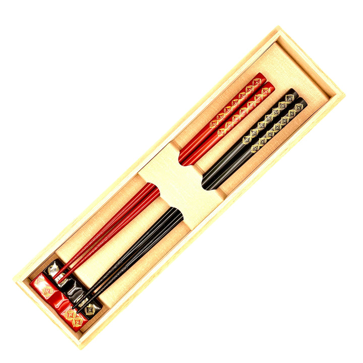 Kawatsura Lacquerware Chopsticks with Textured Dry Lacquer Tips and Seven Treasures Interlocking Ring Design, with Matching Chopstick Rest (Engravable, in Paulownia Box)