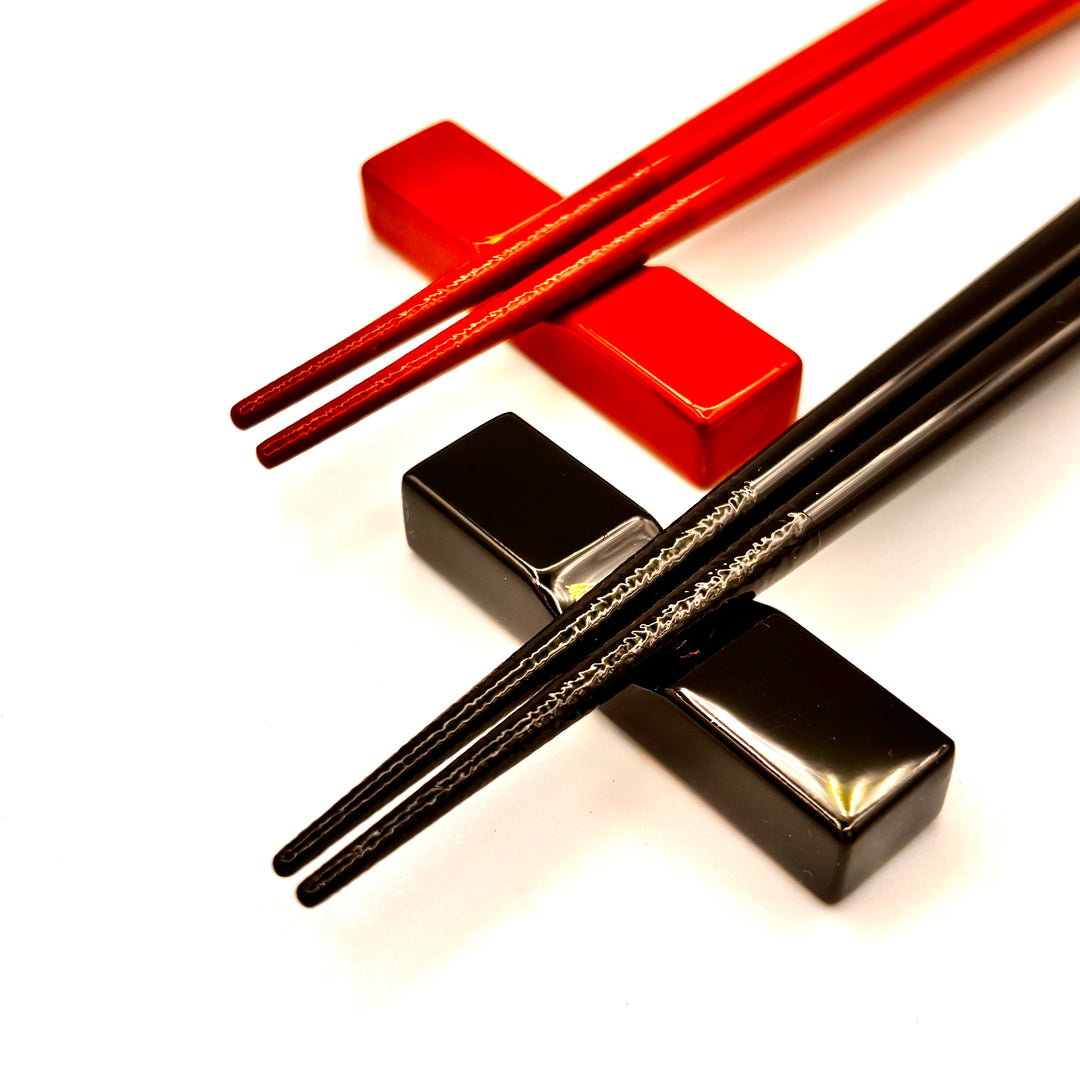 Kawatsura Lacquerware Chopsticks with Textured Dry Lacquer Tips and Sea Bream Design, with Matching Chopstick Rest (Engravable, in Paulownia Box)