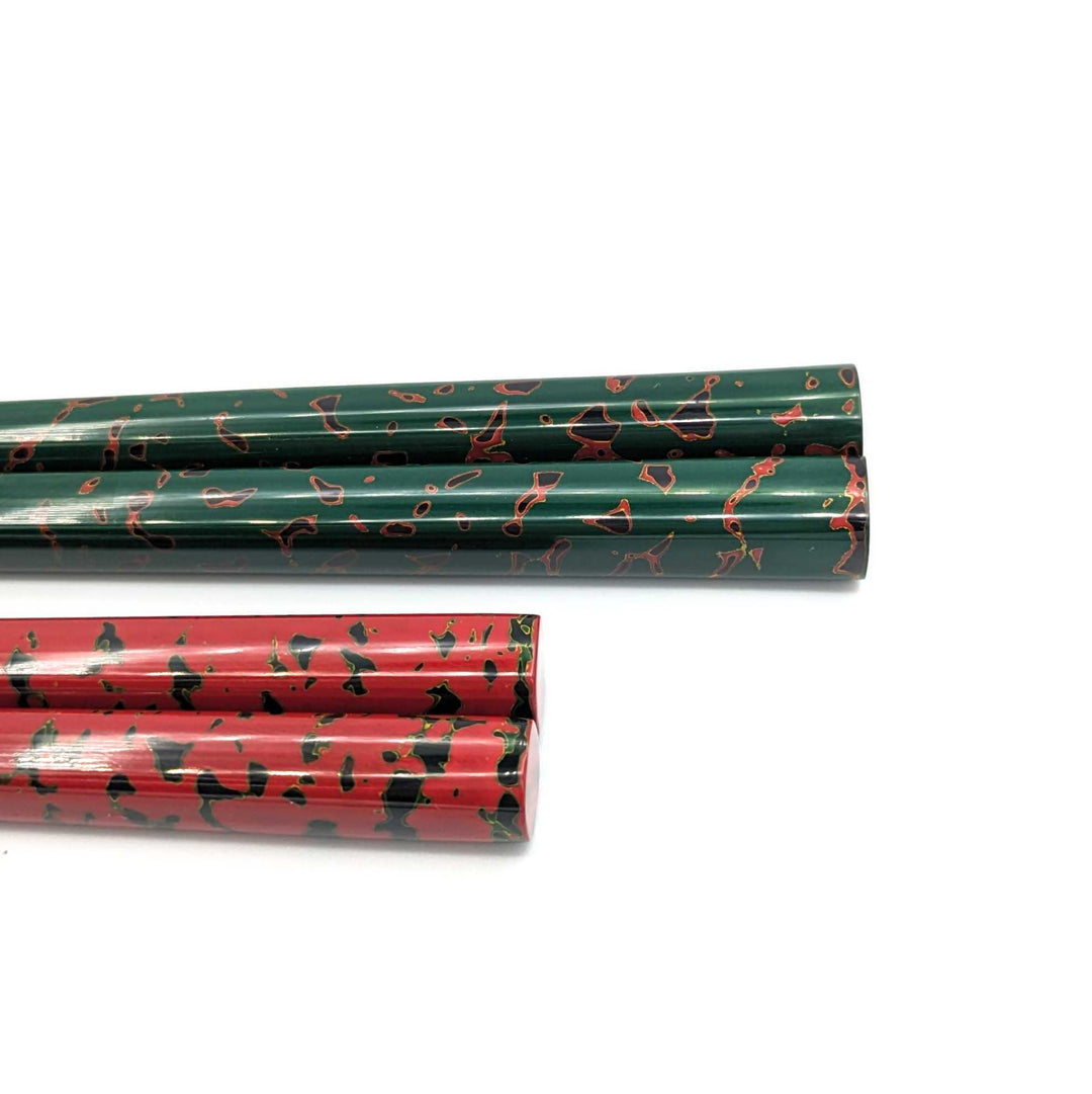 Tsugaru Lacquer Pair Chopsticks - Karu-nuri(Green＆Red) with anti-slip grip on the chopstick tips(Engravable)