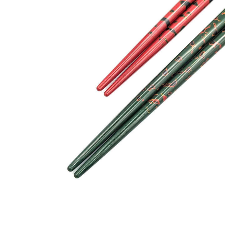 Tsugaru Lacquer Pair Chopsticks - Karu-nuri(Green＆Red) no anti-slip grip on the chopstick tips(Engravable)