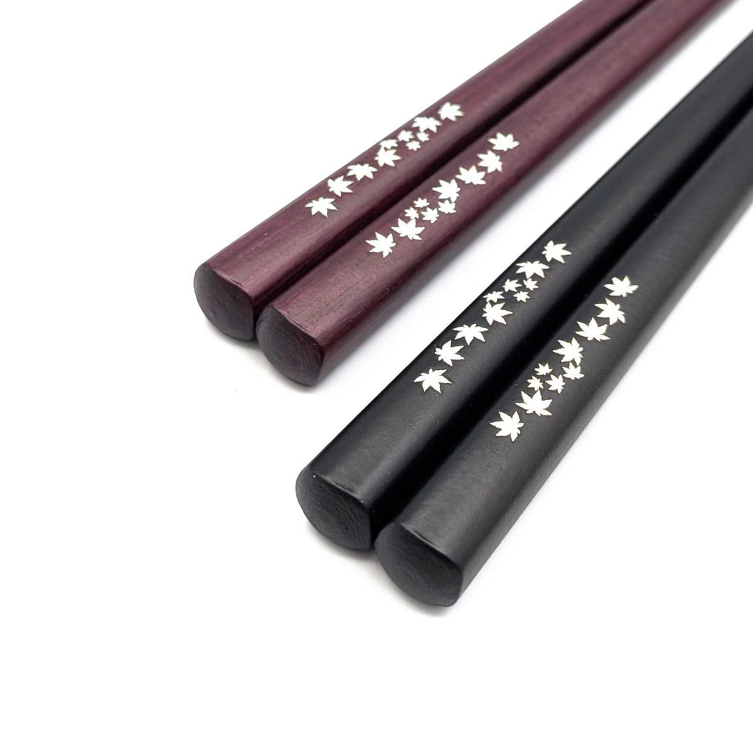 Shell Inlay Couples chopstick set in a wooden box – Maple Motif (Engravable)