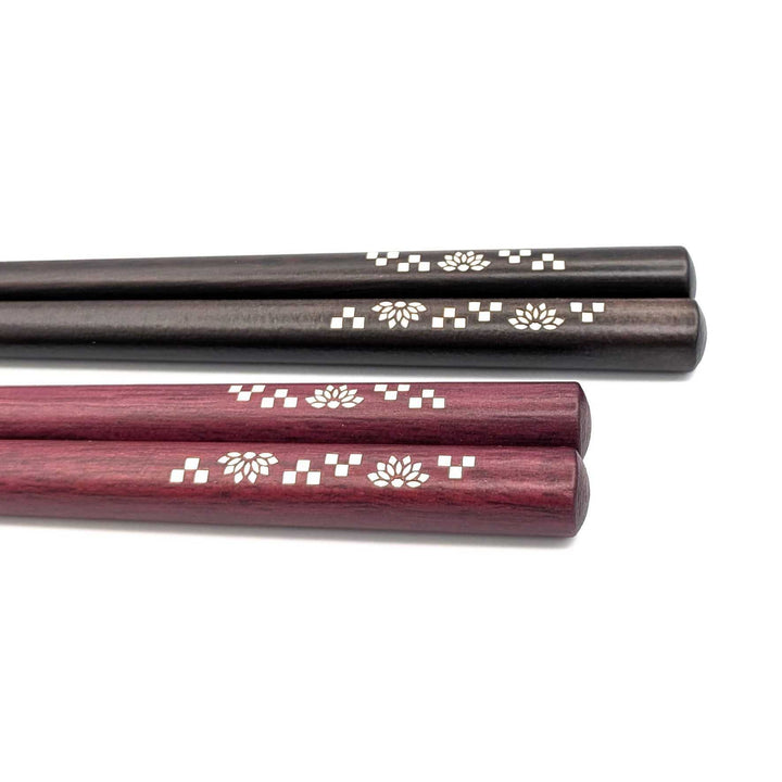 Shell Inlay Chopsticks – Chrysanthemum & Checkerboard Pattern on Ebony & Purpleheart (Engravable)